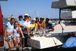 La squadra agonistica del circolo alla regata del 24 luglio 2005 a Rio Marina